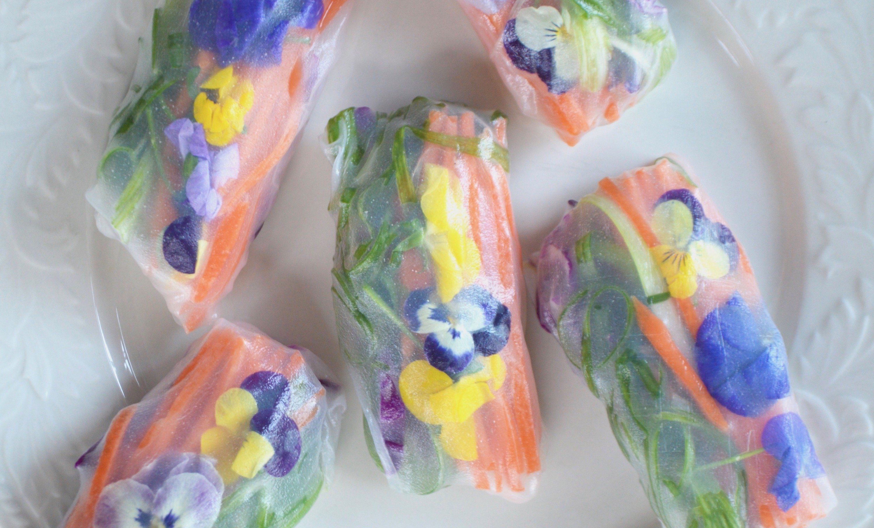 Flower Spring Rolls
&ndash; Chefanie