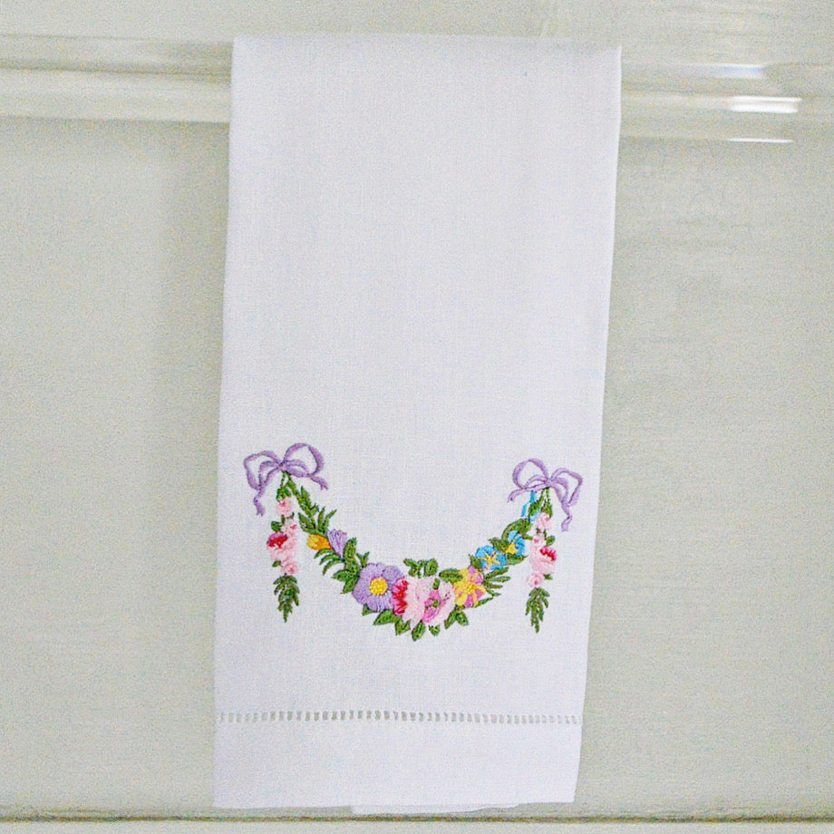 Flower Garland Hand Towels (4) garland Chefanie 