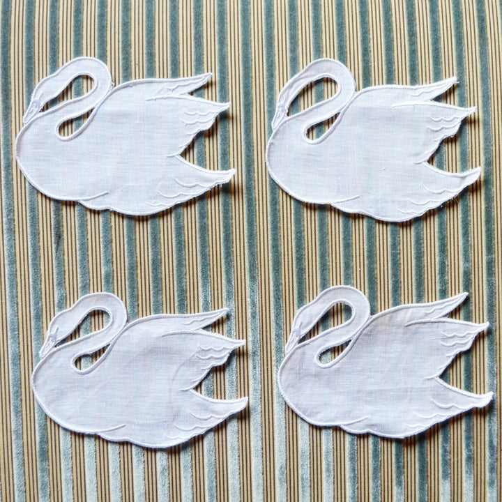White Swan Cocktail Napkins (4) – Chefanie